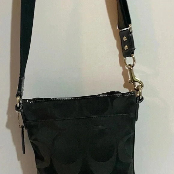 Coach  CC signature print canvas crossbody handbag - Picture 2 of 11